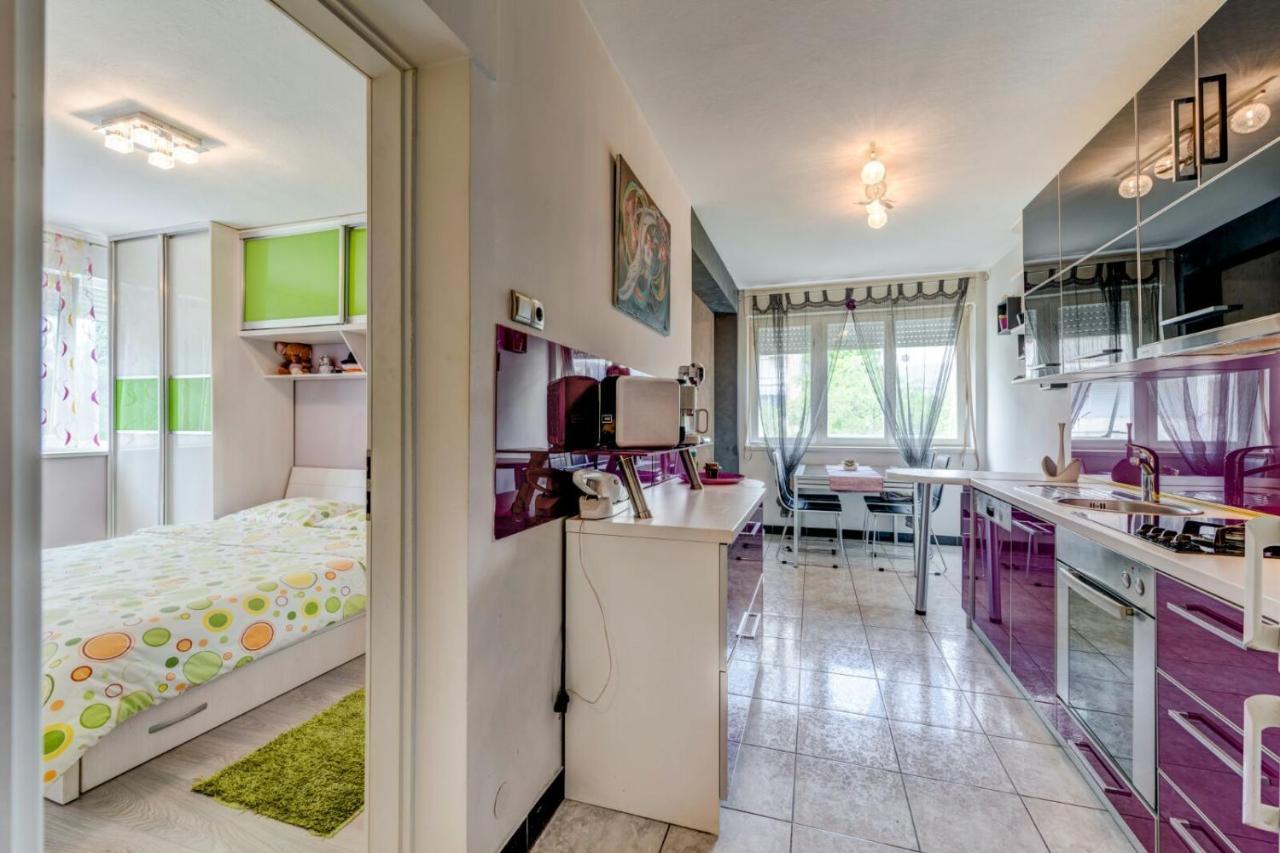 Cool Cozy Apartment Split Ngoại thất bức ảnh